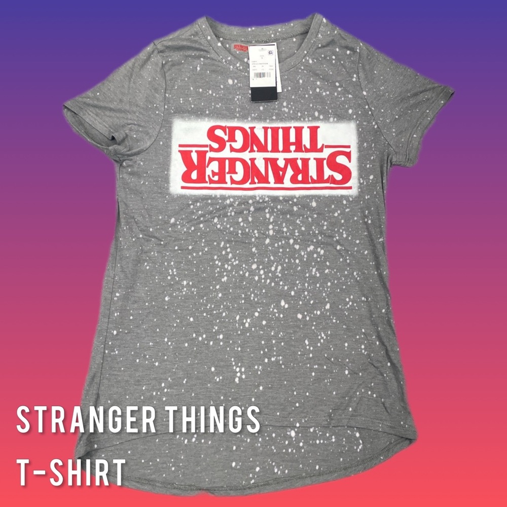 BRAND NEW Netflix Stranger Things Upside Down Spotted Logo Tee Women's Small